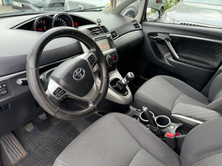 Toyota Verso foto 8