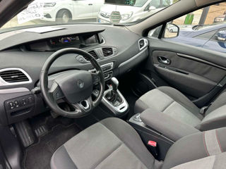 Renault Grand Scenic foto 8