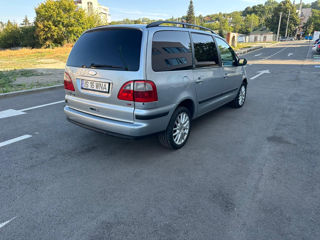 Ford Galaxy foto 5