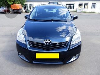 Toyota Verso foto 1