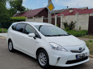 Toyota Prius + foto 1