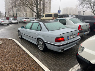 BMW 7 Series foto 3