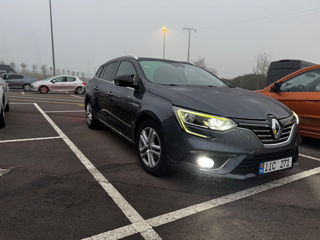 Renault Megane foto 2