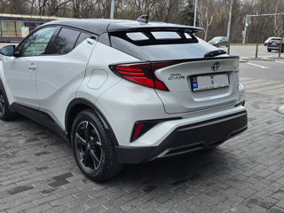 Toyota C-HR foto 3