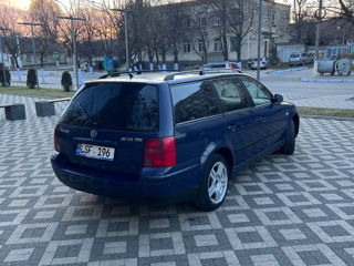 Volkswagen Passat foto 2