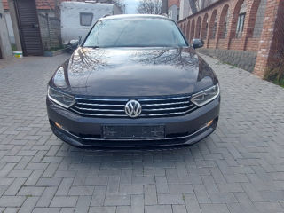 Volkswagen Passat foto 2