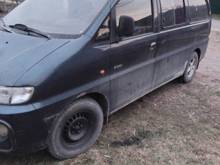 Hyundai H200 foto 2