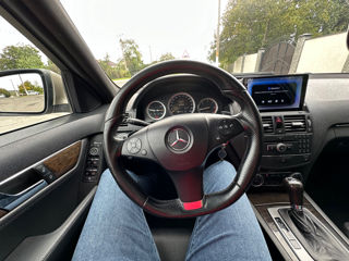 Mercedes C-Class foto 9