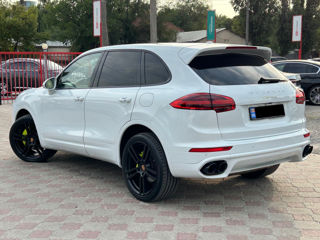 Porsche Cayenne foto 4