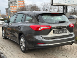 Ford Focus foto 5