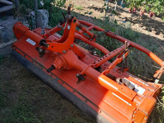 Tractor Kubota L-1, 235 foto 3