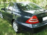 Mercedes C Class foto 8