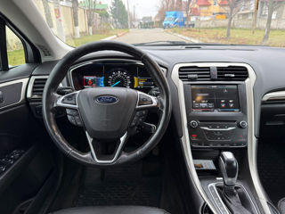 Ford Fusion foto 8