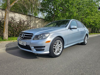 Mercedes C-Class foto 7