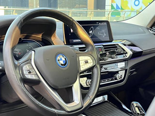 BMW iX3 foto 11