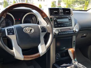 Toyota Land Cruiser foto 3
