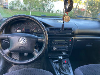 Volkswagen Passat foto 4