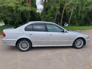 BMW 5 Series foto 7