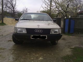 Audi 100 foto 1