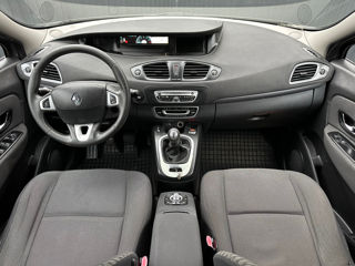 Renault Grand Scenic foto 12