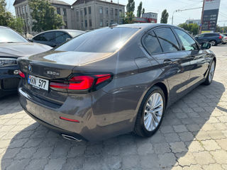 BMW 5 Series foto 5