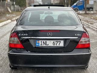 Mercedes E-Class foto 5