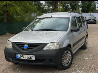 Dacia Logan foto 2