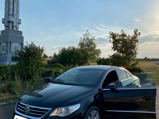 Volkswagen Passat CC foto 2