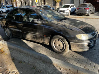 Opel Omega foto 5