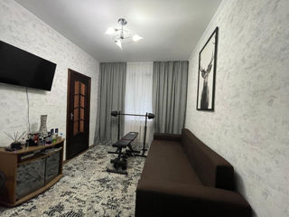 Apartament cu 3 camere, 55 m², Centru, Chișinău