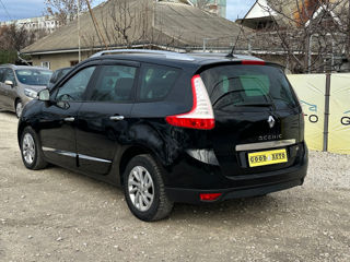 Renault Grand Scenic foto 6