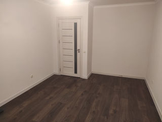 Apartament cu 2 camere, 65 m², Buiucani, Chișinău foto 2