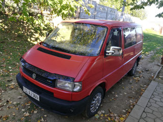 Dezmembrez Volkswagen Transporter t4 1,9 tdi foto 1