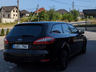 Ford Mondeo foto 5