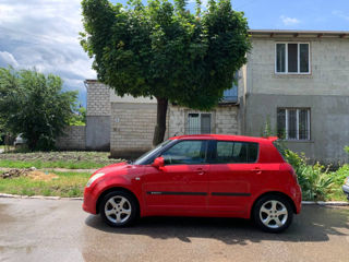 Suzuki Swift foto 3