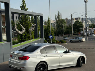 BMW 3 Series foto 4