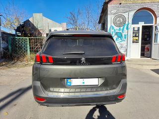 Peugeot 5008 foto 3