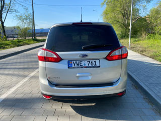 Ford Grand C-MAX foto 1