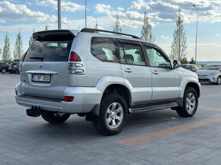 Toyota Land Cruiser Prado foto 3