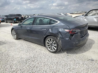 Tesla Model 3 foto 11