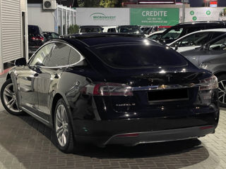 Tesla Model S foto 3