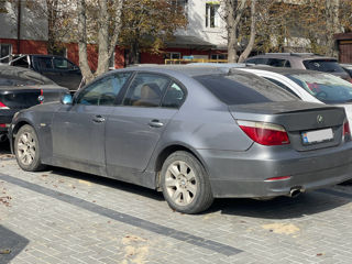 BMW 5 Series foto 2