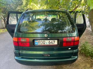 Volkswagen Sharan foto 2