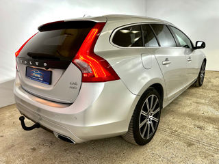 Volvo V60 foto 14