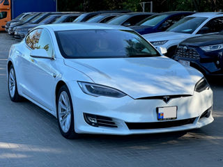 Tesla Model S foto 4