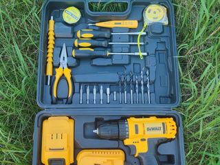 Set surubelnite 24 volti Dewalt  makita  2 in 1. livrare foto 2