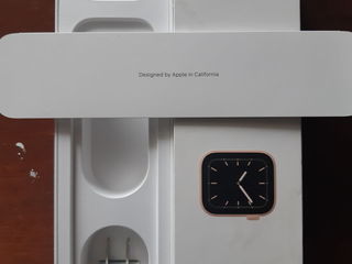 коробка от Apple watch 5gen с оригинальной зарядкой foto 5