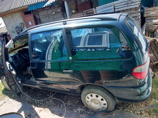 Ford Galaxy foto 2