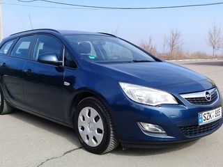 Opel Astra foto 2