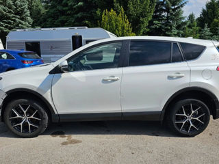 Toyota Rav 4 foto 4